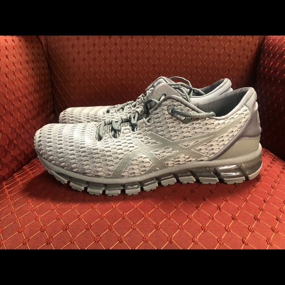 Men’s ASICS Gel Grey - like new - Picture 6 of 8